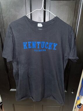 Gildan Tshirt with Bright Blue Kentucky Fitness Print